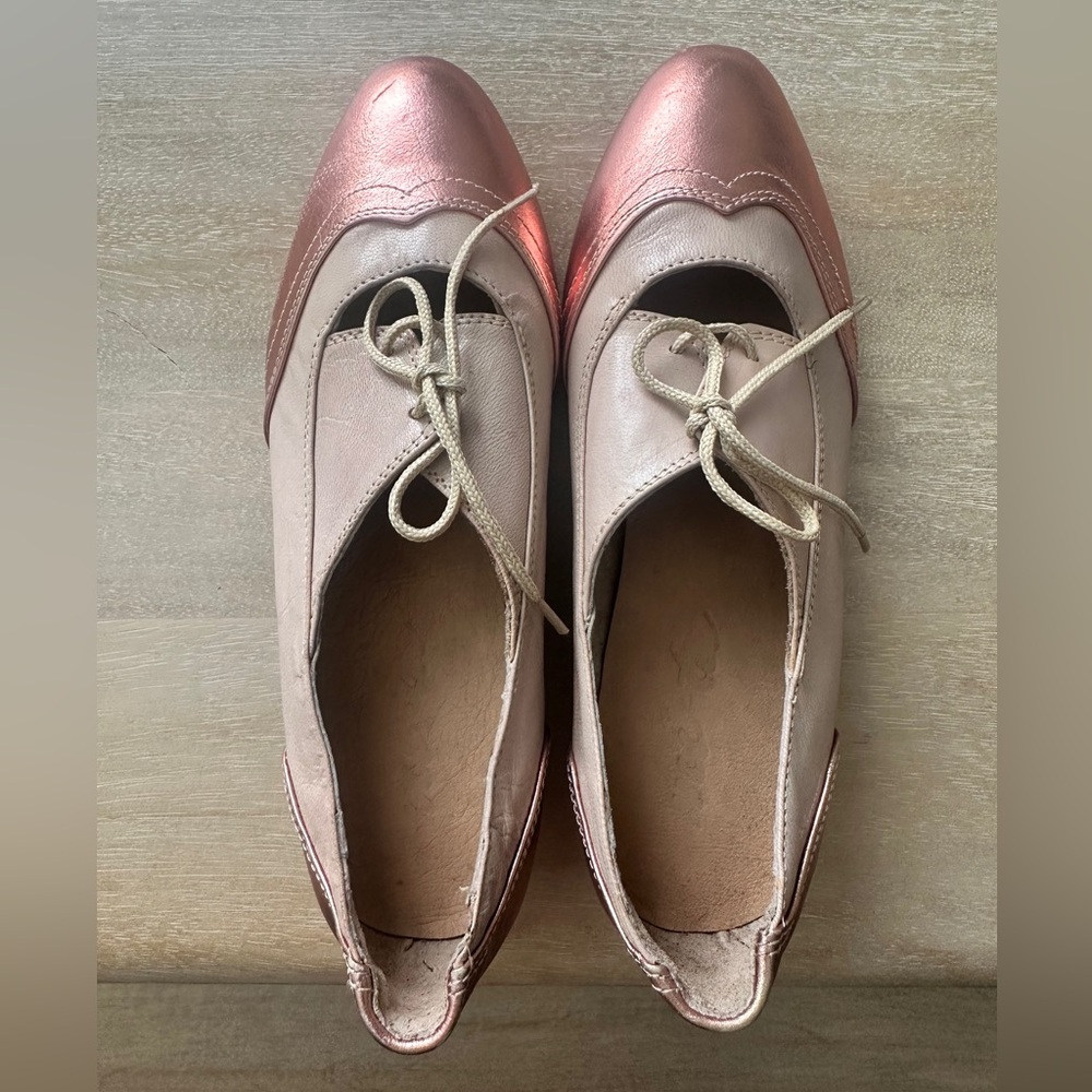 Women's rosegold/blush Oxford Shoes